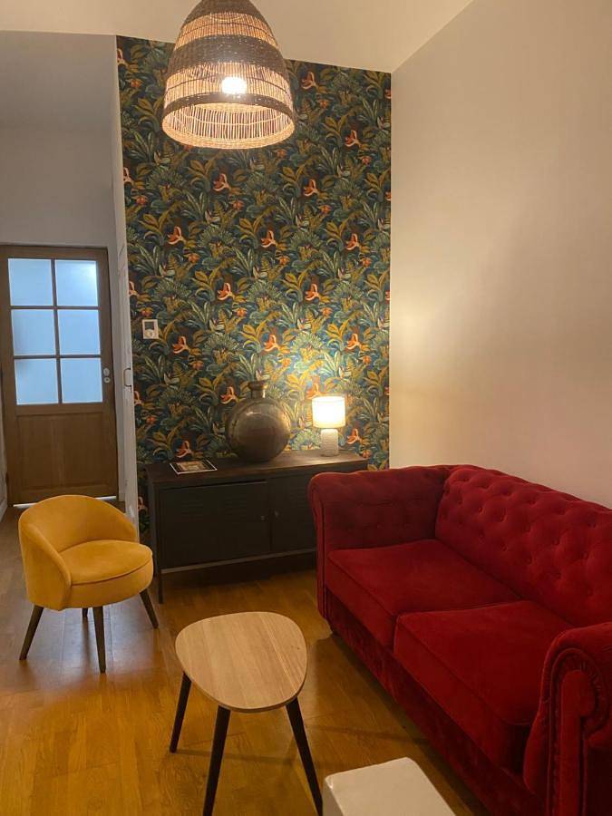 Location de vacances pour 5 personnes, avec jardin à Croix (homonymie)