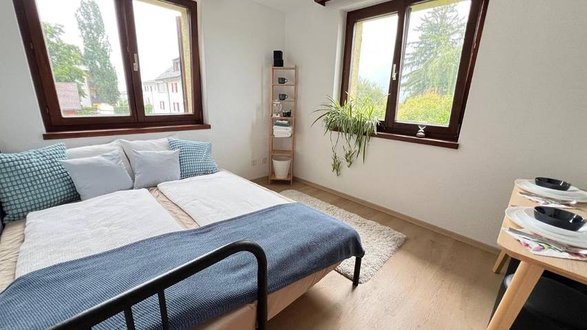 Ferienwohnung für 2 Personen, mit Garten und Terrasse sowie Pool und Ausblick in Liechtenstein
