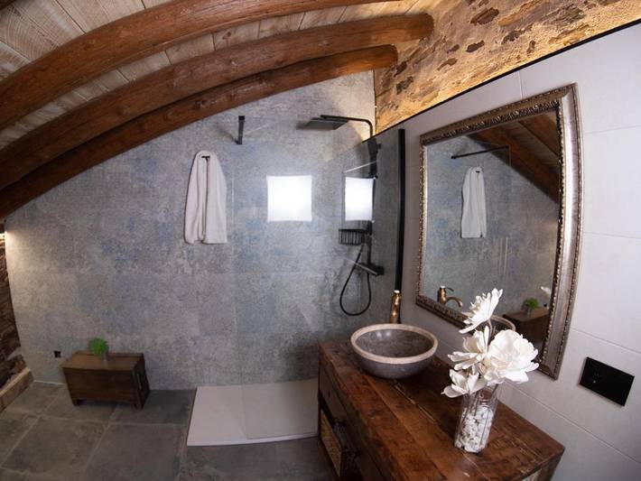 Casa rural para 11 personas, con Jardín y Piscina en Aldeaquemada - 4