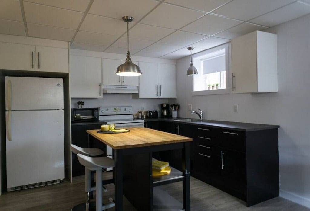 Ganze Wohnung, 315A des Chênes Ouest · Superbe condo avec parking. in Québec (Stadt), Québec