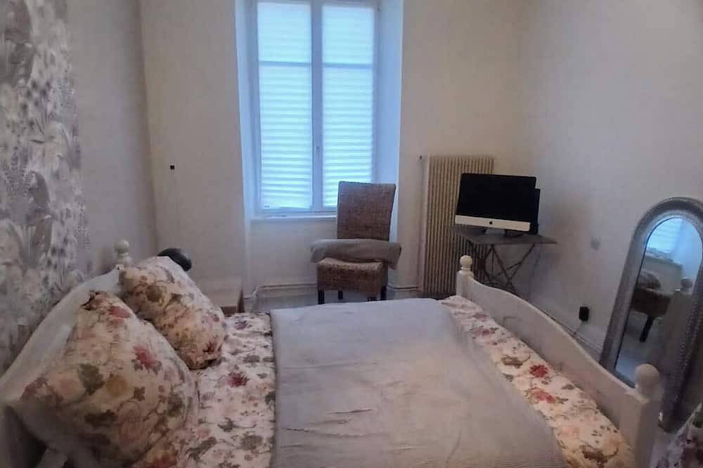 Appartement entier, Appart  la Roseraie jardin l'été, calme et fonctionnel in Belfort, Territoire de Belfort