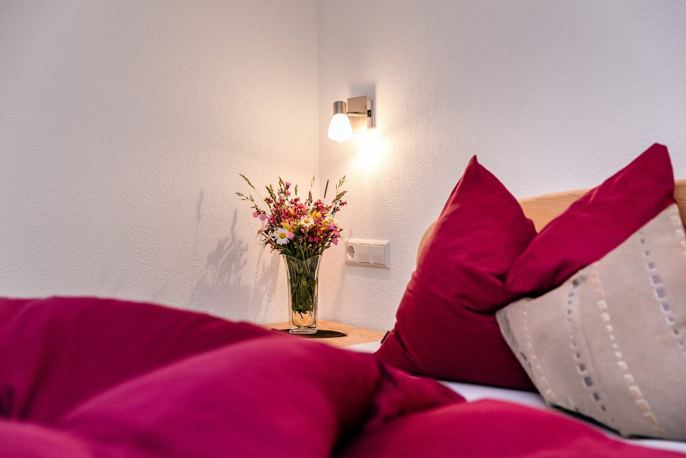 Ganze Wohnung, Ferienwohnung 'Ausserglieshof Wohnung Upi' mit Bergblick, Gemeinschaftsgarten und Wlan in Mals, Saldurkamm