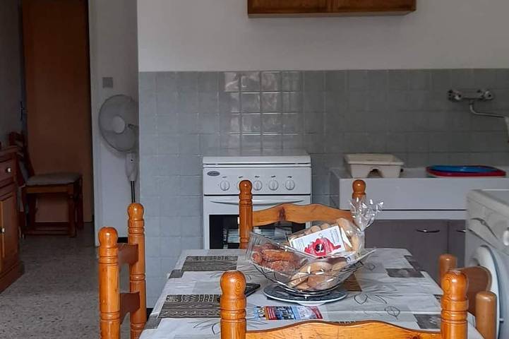 Appartement entier, Dessous de Villa à 150 mètres de la plage in Cervione, Arrondissement de Corte