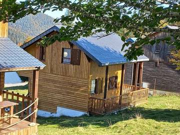 Maison de campagne pour 6 personnes, avec terrasse et vue dans Station du Mourtis