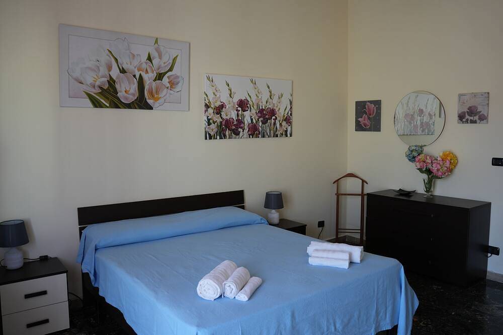 In the historic center apartment ideal for relaxation, entertainment and shopping in Regio de Calabria, Provincia de Reggio Calabria