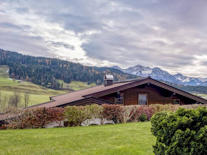 Ganze Wohnung, Idyllische Ferienwohnung, Garten und Bergblick in Loferer und Leoganger Steinberge, Sankt Jakob in Haus