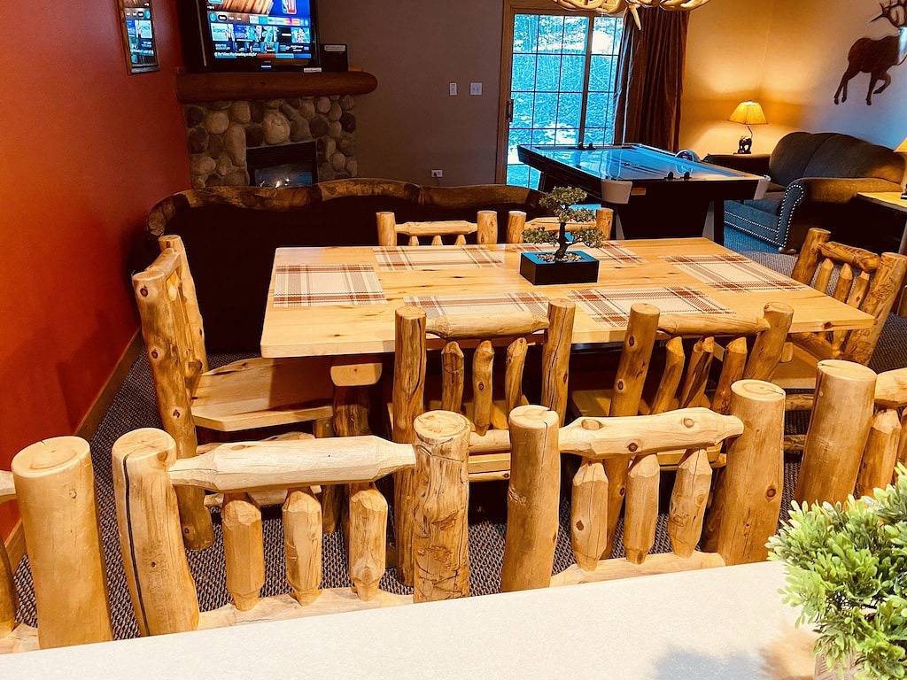 Entire Cozy Villa 2 min Near Starved Rock! in Starved Rock State Park