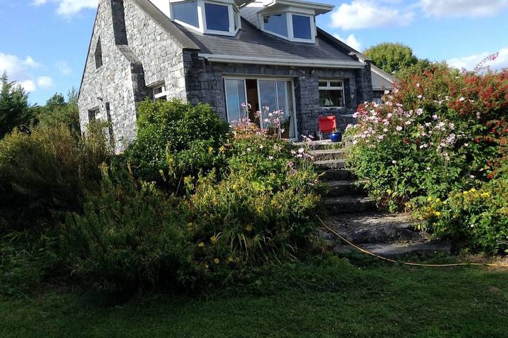 Ferienhaus für 8 Personen, mit Garten in County Galway