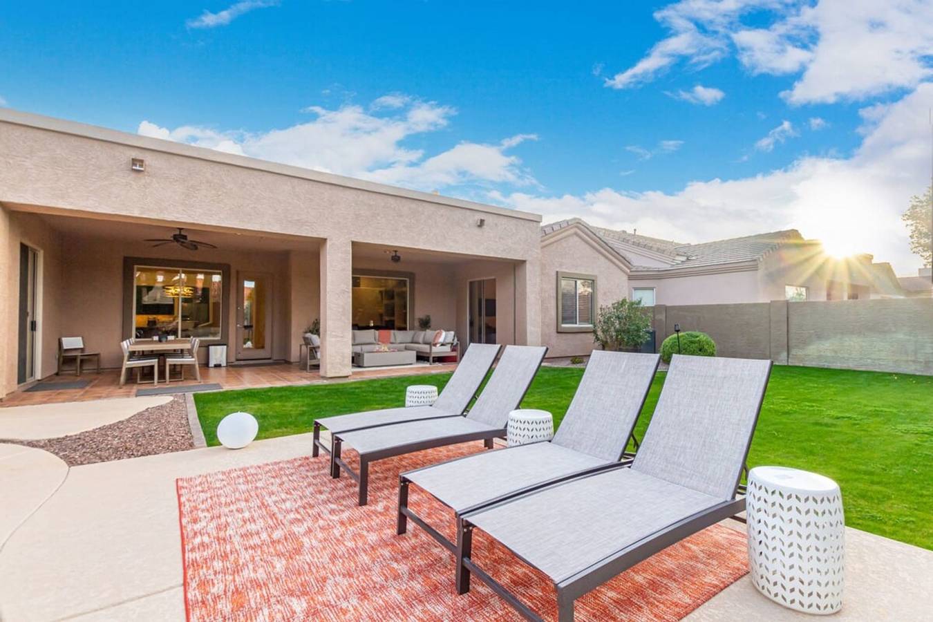 The Dreaming Tree Sleeps 10 Pool Spa Firepit Bbq in Phoenix, Maricopa County