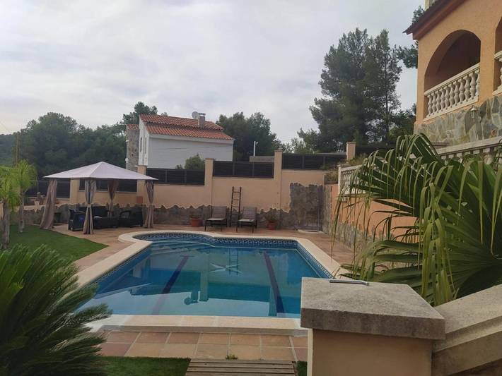 Casa rural para 8 personas, con Balcón y Terraza además de Jardín y Piscina en Vendrell - 3