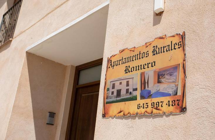 Casa rural para 6 personas, con terraza y vistas en Nohales - 2