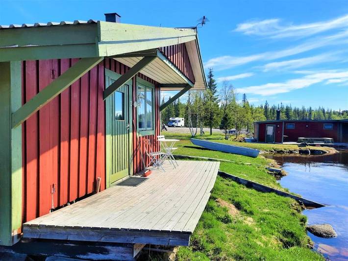 Location de vacances pour 2 personnes, avec vue et vue sur le lac ainsi que jardin et sauna à Kiruna - 4