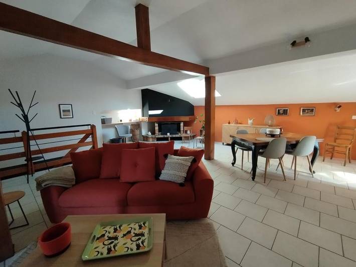 Gîte pour 4 personnes, avec terrasse ainsi que vue et jardin à La Chapelle-aux-Bois - 2