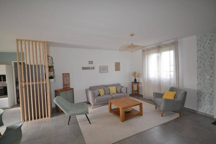 Location de vacances pour 6 personnes, avec vue et jardin à Plancoët - 2