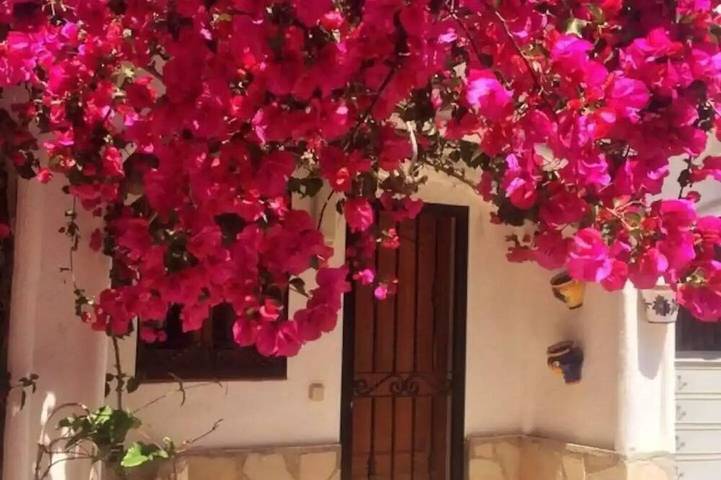 Villa Gan Eden a gem in a privileged environment in La Drova, Barx