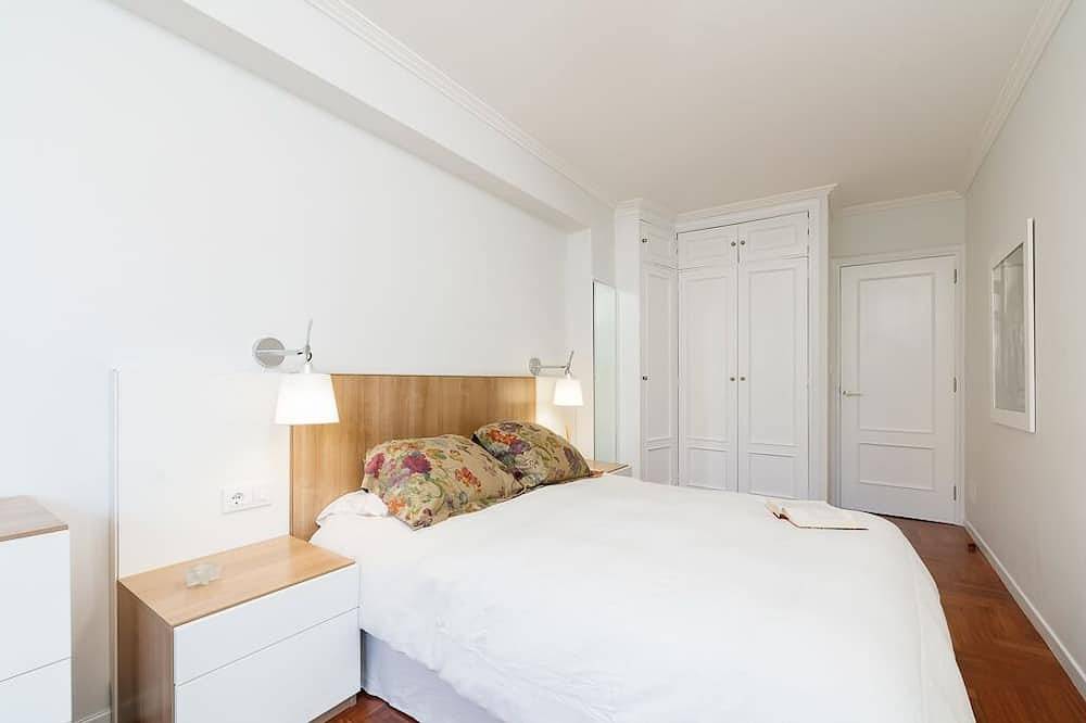 Ganze Wohnung, Renovierte Wohnung mit Garage in Vigo, Rías Baixas