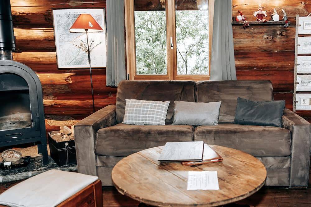 La Thuile log cabin in Collonges-sous-Salève, Saint-Julien-en-Genevois region