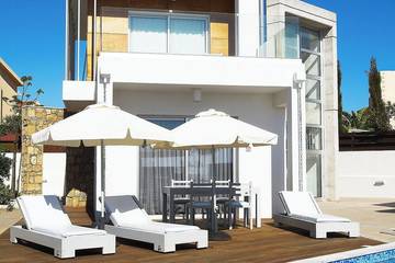 Villa for 4 People in Paphos, South Cyprus, Photo 4
