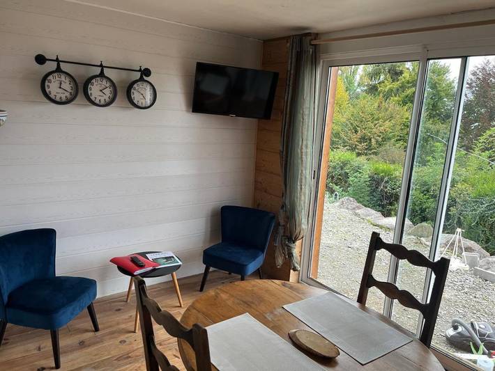 Location de vacances pour 2 personnes, avec jardin ainsi que terrasse et vue, animaux acceptés à Maxilly-sur-Léman - 2