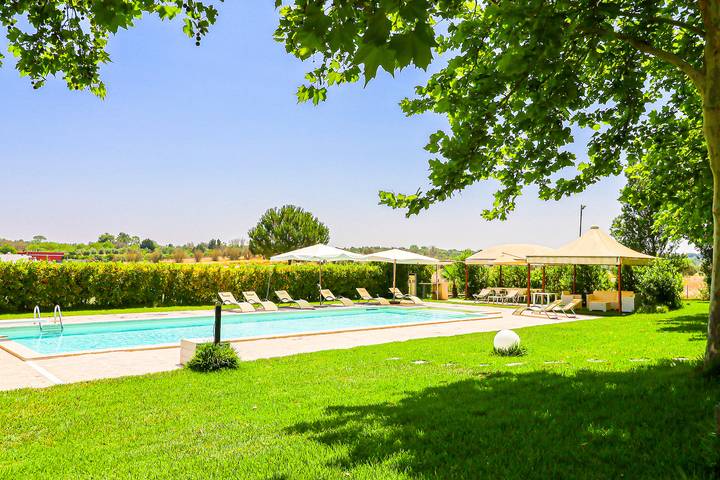 Casa vacanza per 2 persone, con giardino e piscina a Neviano