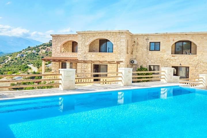 Appartement de vacances pour 3 personnes, avec jardin ainsi que vue et piscine