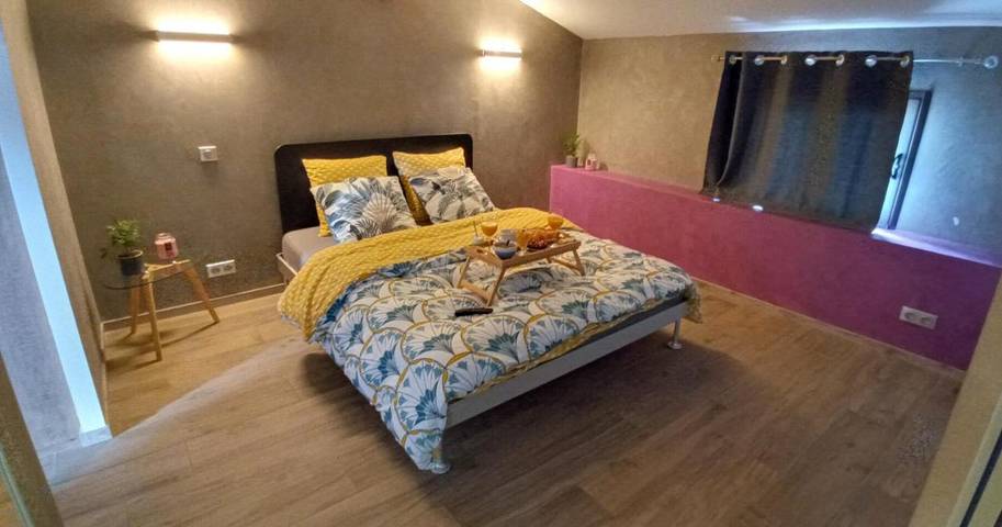 Villa pour 8 personnes, avec sauna ainsi que terrasse et vue, animaux acceptés à La Garde - 3