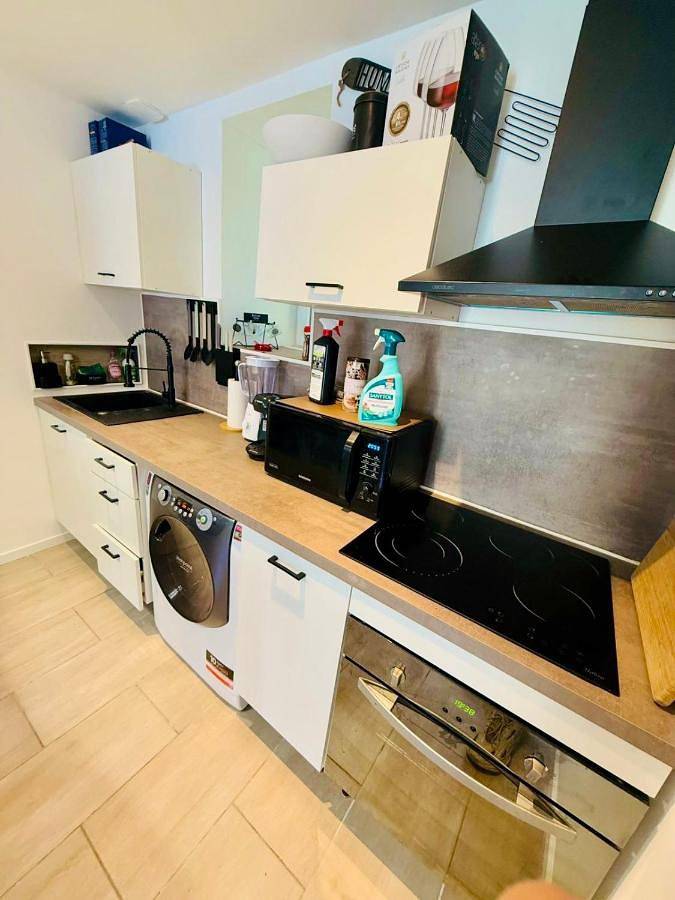 Gîte pour 4 personnes, avec Balcon ainsi que Terrasse et Vue dans Saint-Salvy-de-la-Balme