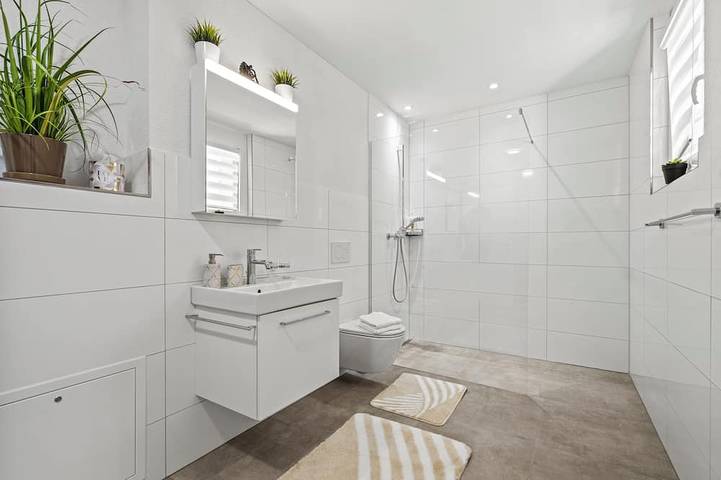 Ganze Wohnung, Ebenerdiges- Bodensee- Apartment mit Terrasse und kleinem Garten in Kreuzlingen 3 Ziil, Kreuzlingen