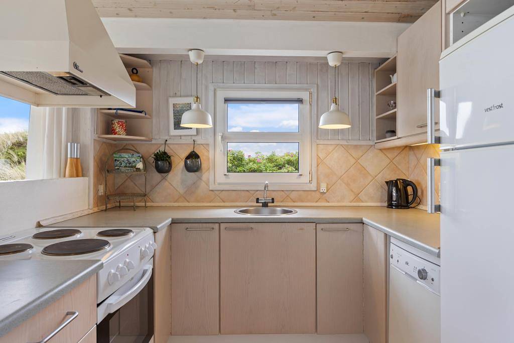 Schönes Ferienhaus mit Blick auf den Ringkøbing Fjord in Skodbjerge, Hvide Sande