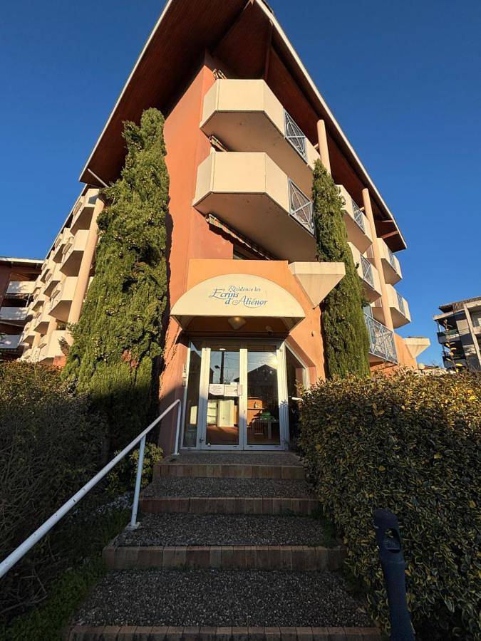 Appartement de vacances pour 2 personnes, avec vue et balcon à Agen