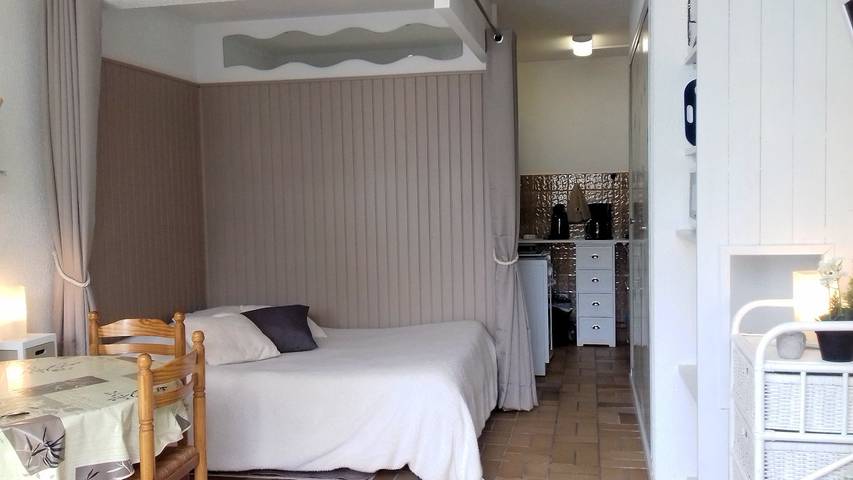 Gîte pour 2 personnes, avec piscine et terrasse à Saint-Palais-sur-Mer - 3