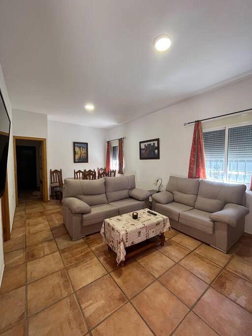 Casa de vacaciones para 8 personas, con piscina además de jardín y vistas, Se admiten mascotas en Córdoba - 4