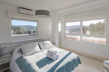 Casa Rural para 14 Personas en Ubrique, Sierra de Grazalema, Foto 2