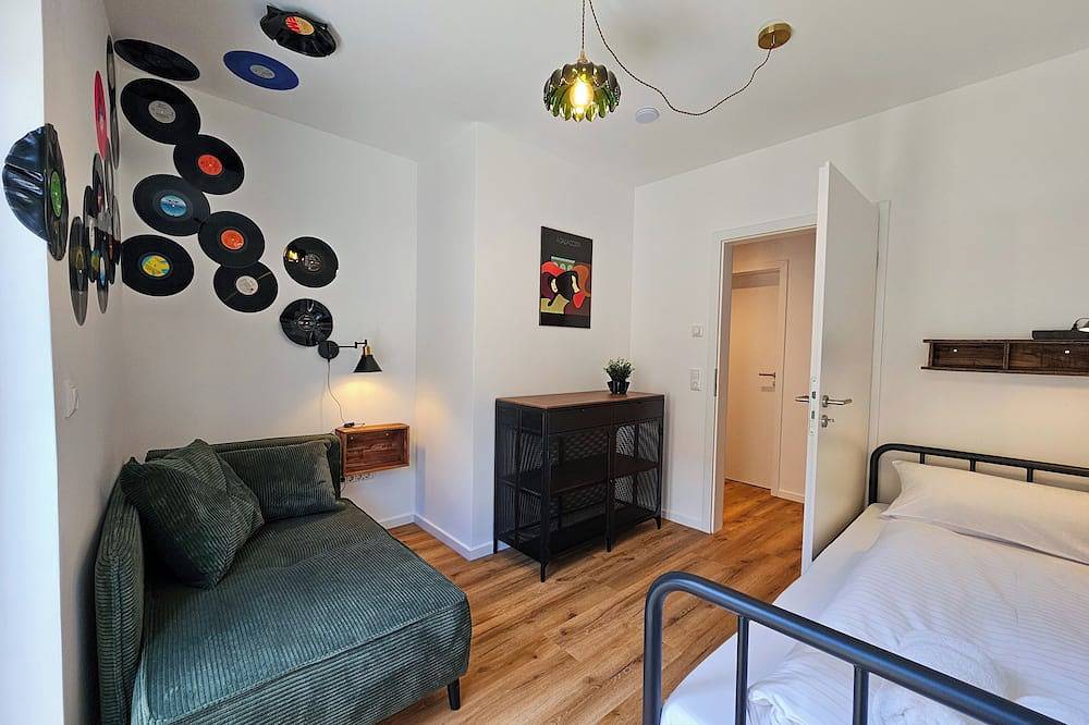 Ganze Wohnung, Better I industrial apartment I Heimkino in Altusried, Bayerisch Schwaben