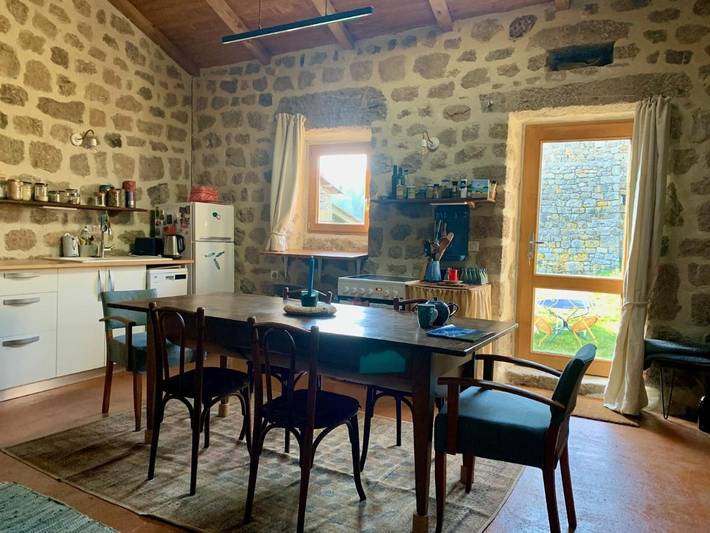 Location de vacances pour 8 personnes, avec vue et jardin à Gluiras - 4