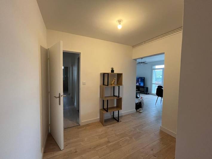 Gîte pour 9 personnes, avec vue et balcon à Valence - 3