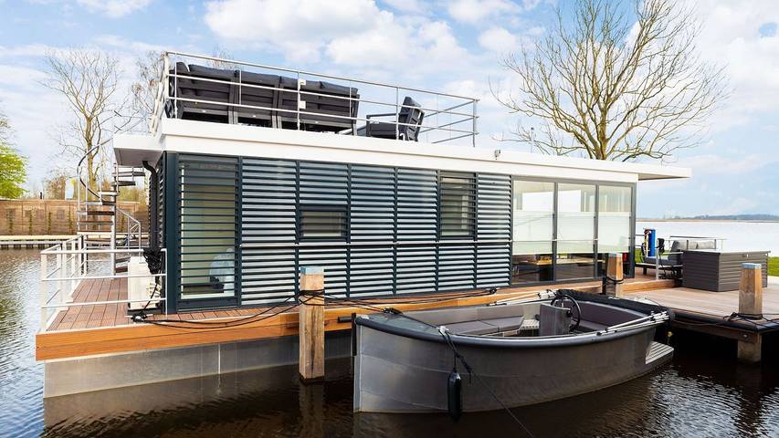 Boot für 4 Personen, mit Garten in Friesland