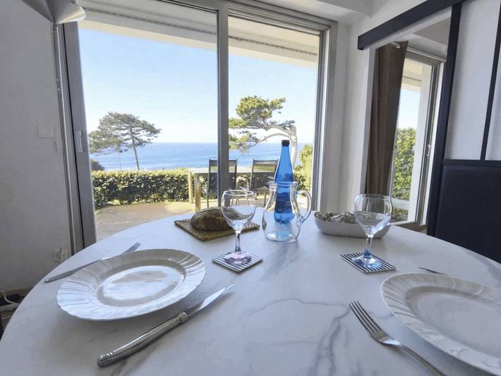 Ferienwohnung für 2 Personen, mit Terrasse und Garten in Dinard