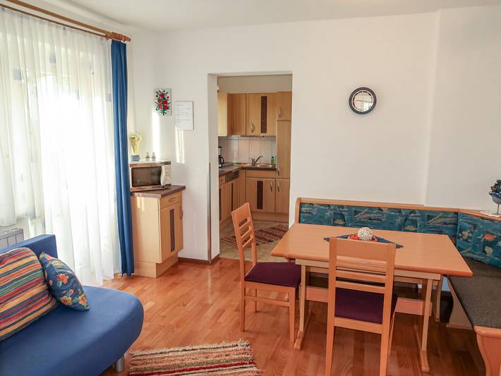 Gîte pour 4 personnes, avec jardin et terrasse à Imst - 3