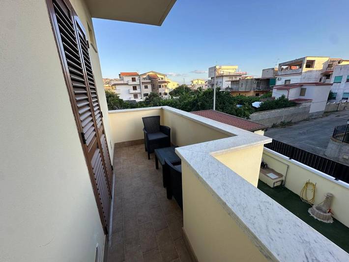 Location de vacances pour 15 personnes, avec piscine ainsi que vue et jardin dans Gallico Marina - 2