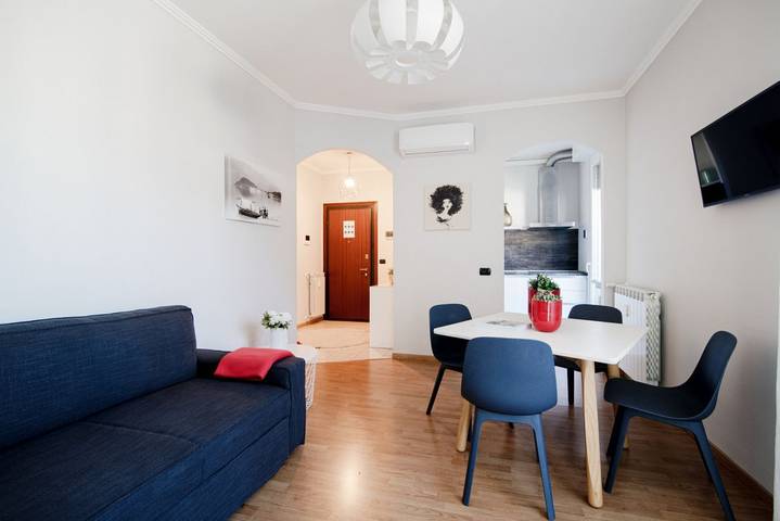 Gîte pour 4 personnes, avec balcon/terrasse ainsi que jacuzzi et balcon, animaux acceptés à Côme - 4