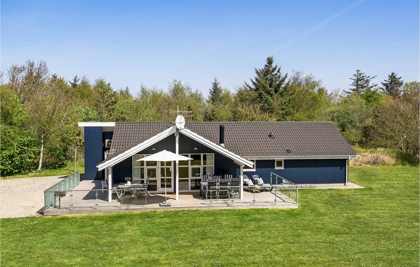 Ferienhaus für 8 Personen mit Terrasse in Lodbjerg Hede, Ringkøbing