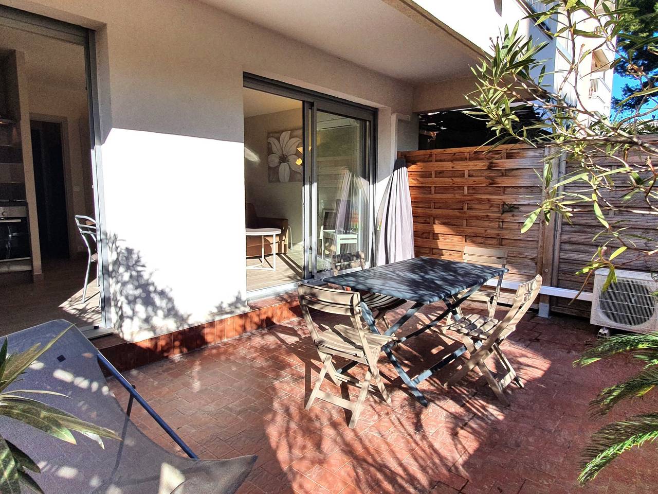 Apartamento entero, Estudio climatizado con aparcamiento, 4 pers, centro de Sainte-Maxime in Sainte-Maxime, Region de Draguignan