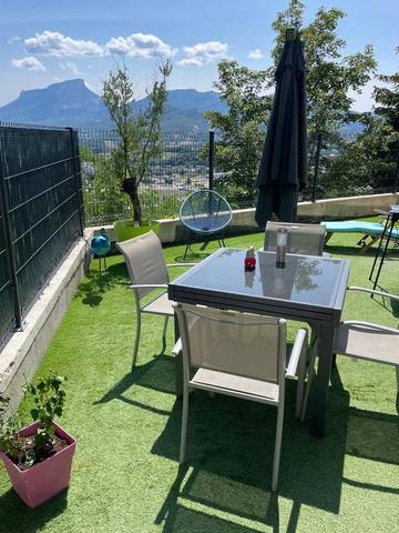 Gîte pour 4 personnes, avec vue et terrasse à Saint-Alban-Leysse