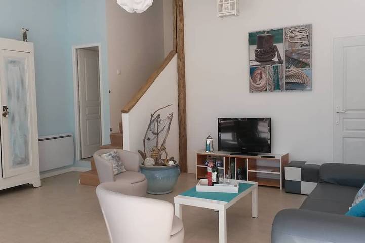 Ganze Wohnung, Duplex Im Alten Meisterhaus Mit Pool, Parkplatz, Strände 8 km in Pomérols, Mittelmeerküste (Frankreich)