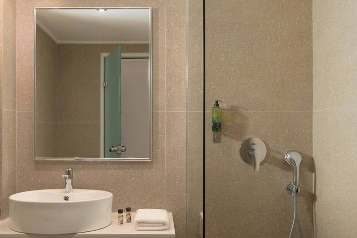 Ferienhaus für 3 Personen, mit Pool und Balkon sowie Garten und Whirlpool in Agia Galini - 2