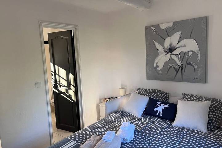 Studio 2 Personnes Au Calme A Peymeinade in Peymeinade, Mittelmeerküste (Frankreich)