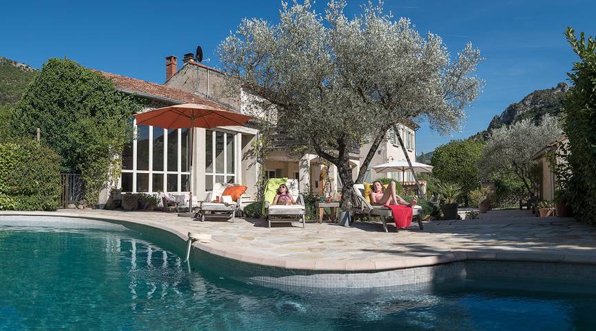 Chambre d’hôte pour 3 personnes, avec piscine et jardin