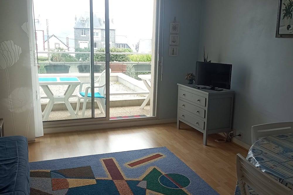 Appartement entier, 2 Pièces \"Le Grand Pavois\"  petite vue sur mer proche plages et commerces in Saint-Quay-Portrieux, Côte de Goëlo