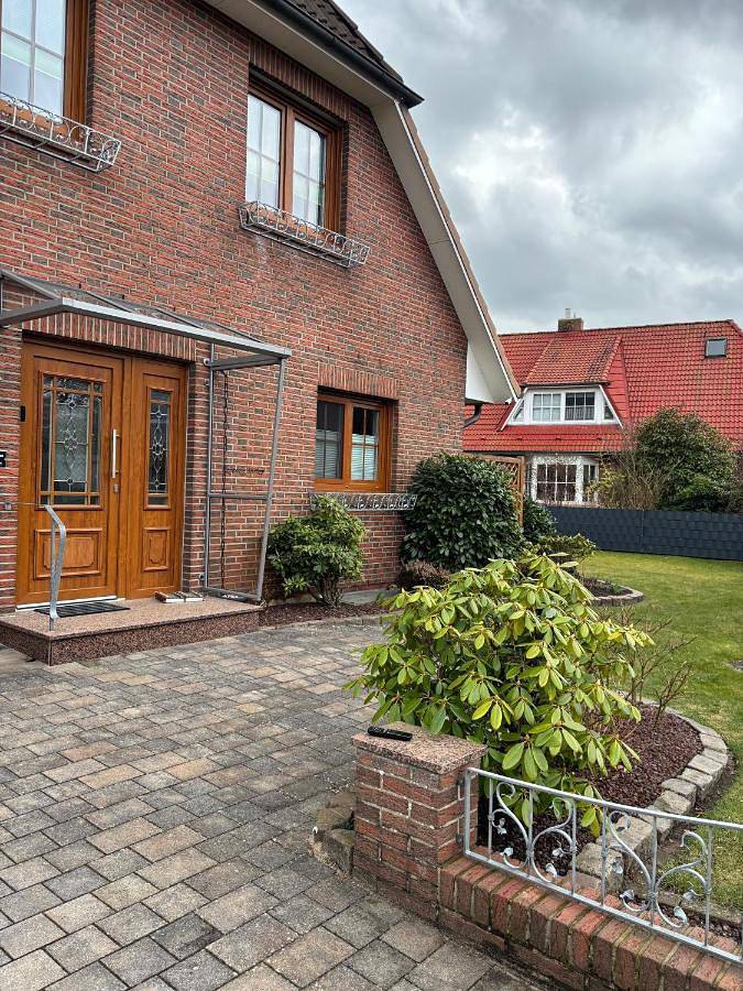 Ferienwohnung für 2 Personen, mit Terrasse und Garten sowie Ausblick